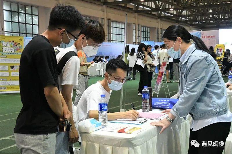 贛榆青口最新招聘動態(tài)及職業(yè)機會探討，贛榆青口最新招聘動態(tài)與職業(yè)機會解析