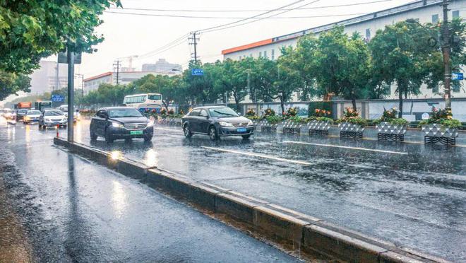 最新大暴雨的影響與應(yīng)對(duì)，大暴雨的影響及應(yīng)對(duì)策略