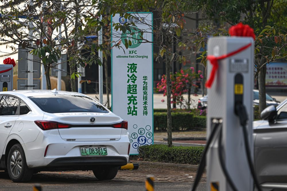 關(guān)于所謂的2024新澳門正版免費資本車的真相揭露——警惕網(wǎng)絡(luò)賭博陷阱，警惕網(wǎng)絡(luò)賭博陷阱，揭露所謂澳門正版免費資本車真相